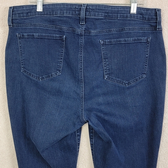 NYDJ‎ High Rise Straight Leg LiftXTuck Technology Denim Blue Jeans Sz 16 PLUS - Picture 7 of 14